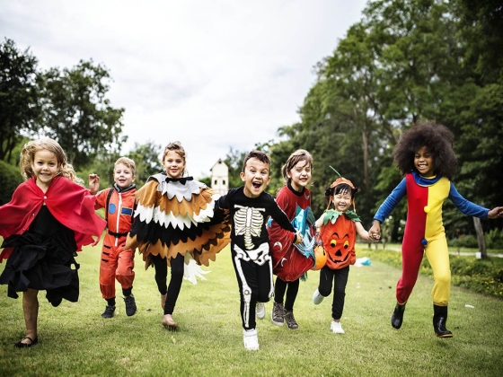 Top 10 des meilleures activités d'Halloween pour les enfants en 2025