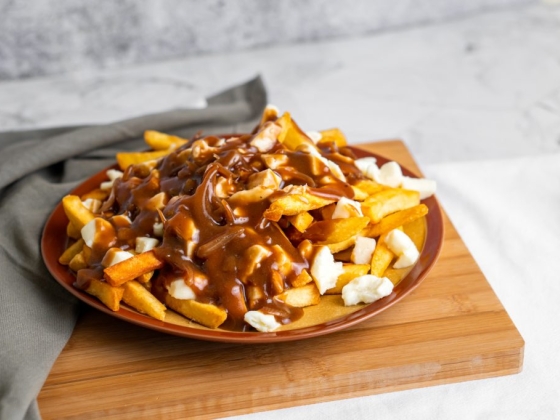 Les 10 meilleurs restaurants à Montréal pour les amateurs de poutine.